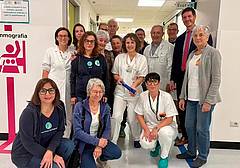 La consegna alla Radiologia dell'ospedale di Feltre del nuovo apparecchio per la diagnosi e la cura delle lesioni al seno La consegna alla Radiologia dell'ospedale di Feltre del nuovo apparecchio per la diagnosi e la cura delle lesioni al seno