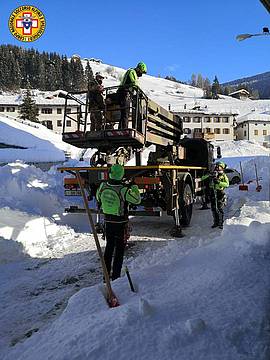 Continua attività sgombero neve 3 Continua attività sgombero neve 3