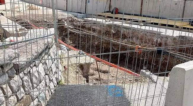 Il cantiere di Castellavazzo chiuso per via dei ritrovamenti archeologici
