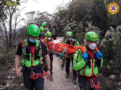 lungo il Sentiero delle Mole, sul Monte delle Valli lungo il Sentiero delle Mole, sul Monte delle Valli