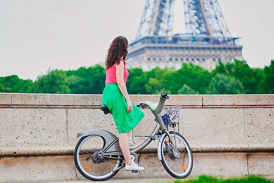 parigi_biciletta_canva