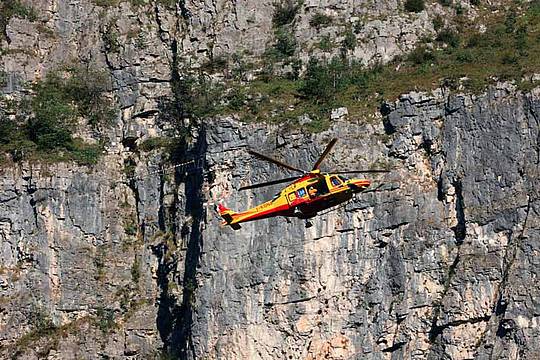 Precipita dalla Ferrata delle Anguane e perde la vita Precipita dalla Ferrata delle Anguane e perde la vita