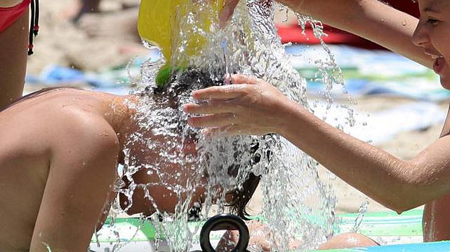 Meteo, caldo rallenta ma rimane intenso al Sud nel weekend - bollino rosso solo a Bari e Palermo Meteo, caldo rallenta ma rimane intenso al Sud nel weekend - bollino rosso solo a Bari e Palermo