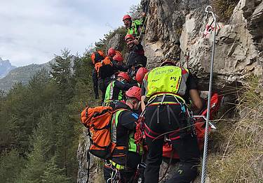 Ulls 1 - il Soccorso alpino di Longarone dona 1000 euro