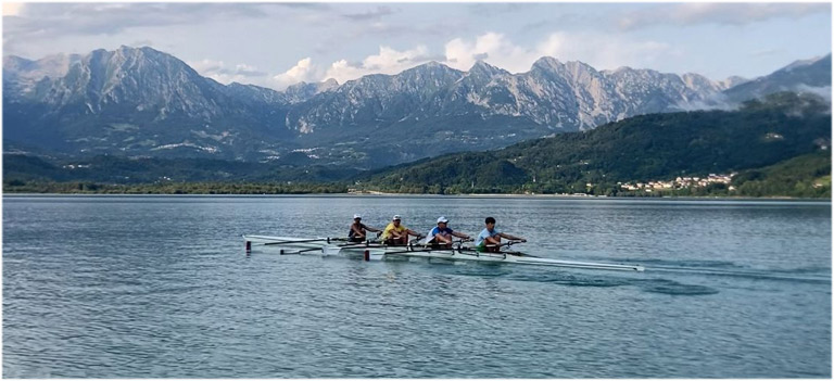 oltre 200 canottieri in gara sul lago di Santa Croce